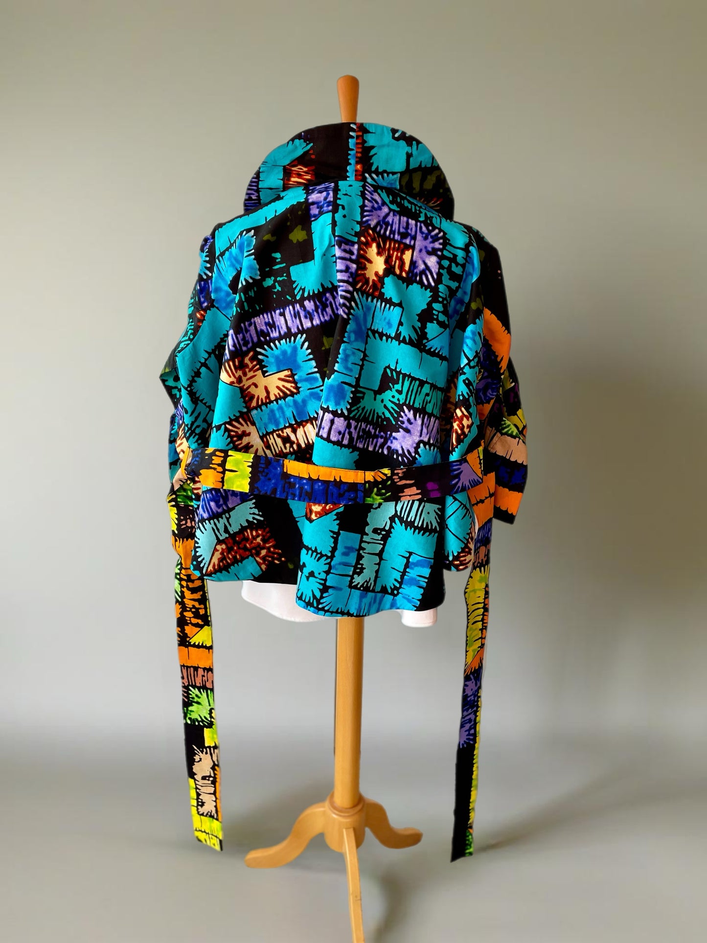 Wẹdo - African themed Ankara Kitenge Lined Wrap Jacket for women with extra long Belt, Dual-size in UK sizes Small, Medium, Large and XLARGE