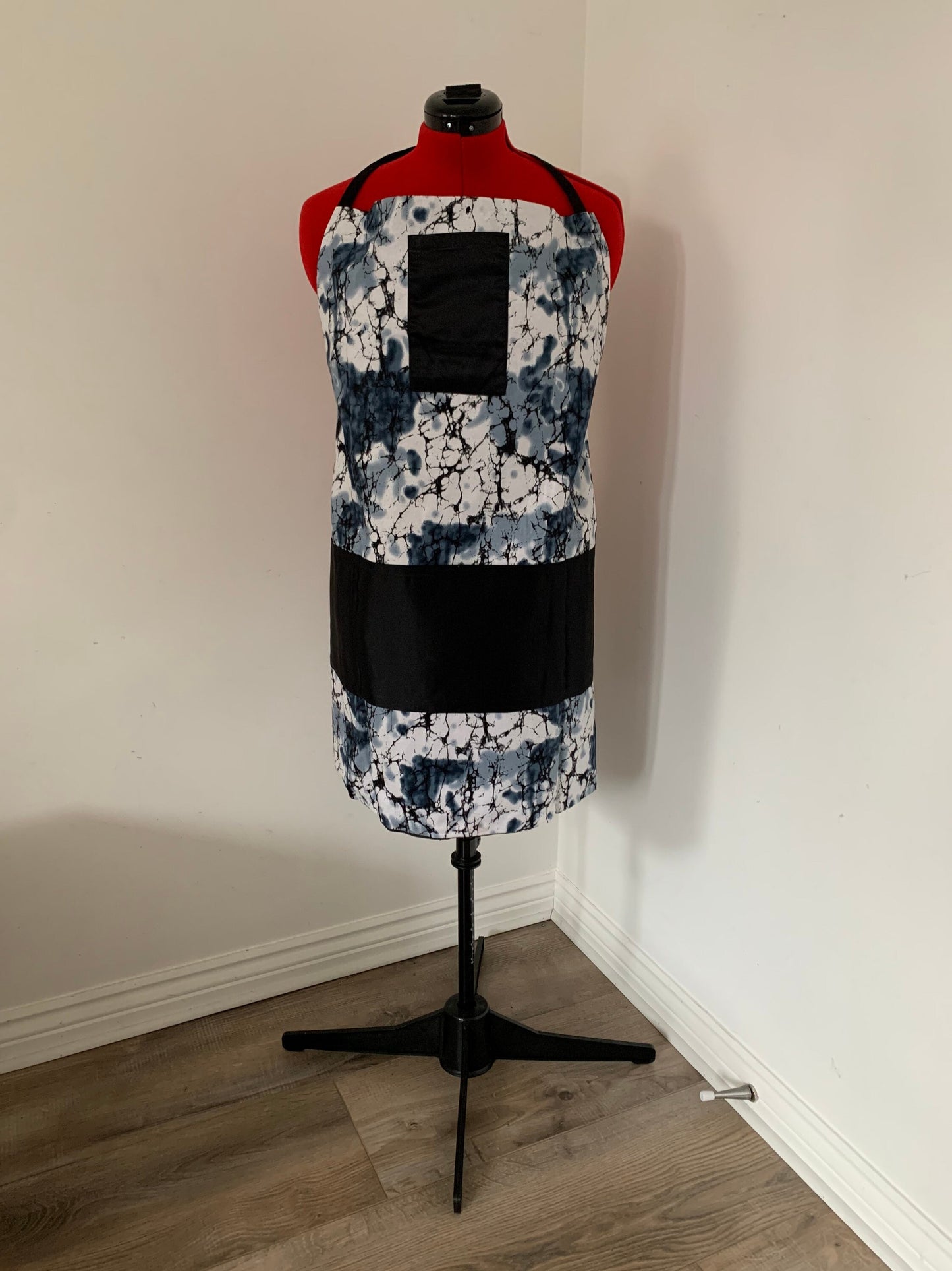 Orisirisi - Adult Unisex African Print-Ankara Reversible Apron with Adjustable Neck/Waist Ties