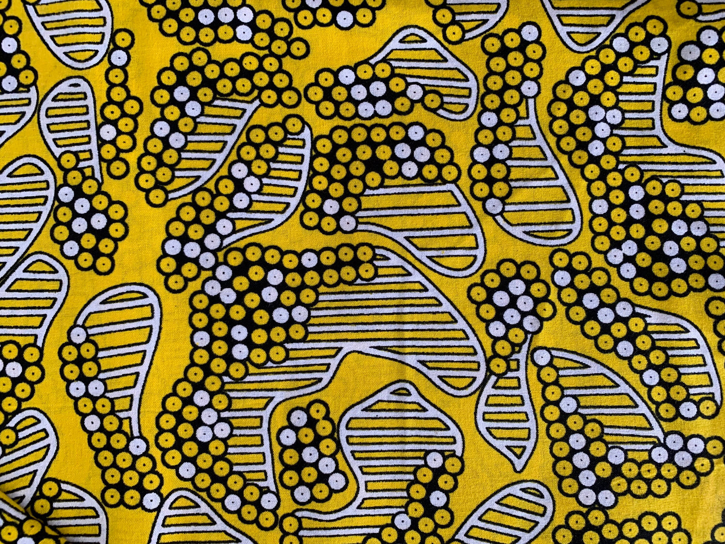 Ẹsọpẹlẹ - African Ankara Kitenge Cotton Dressmaking Fabric Sold by the Yard Multicolored Yellow/White/Black Floral/Geometric Design