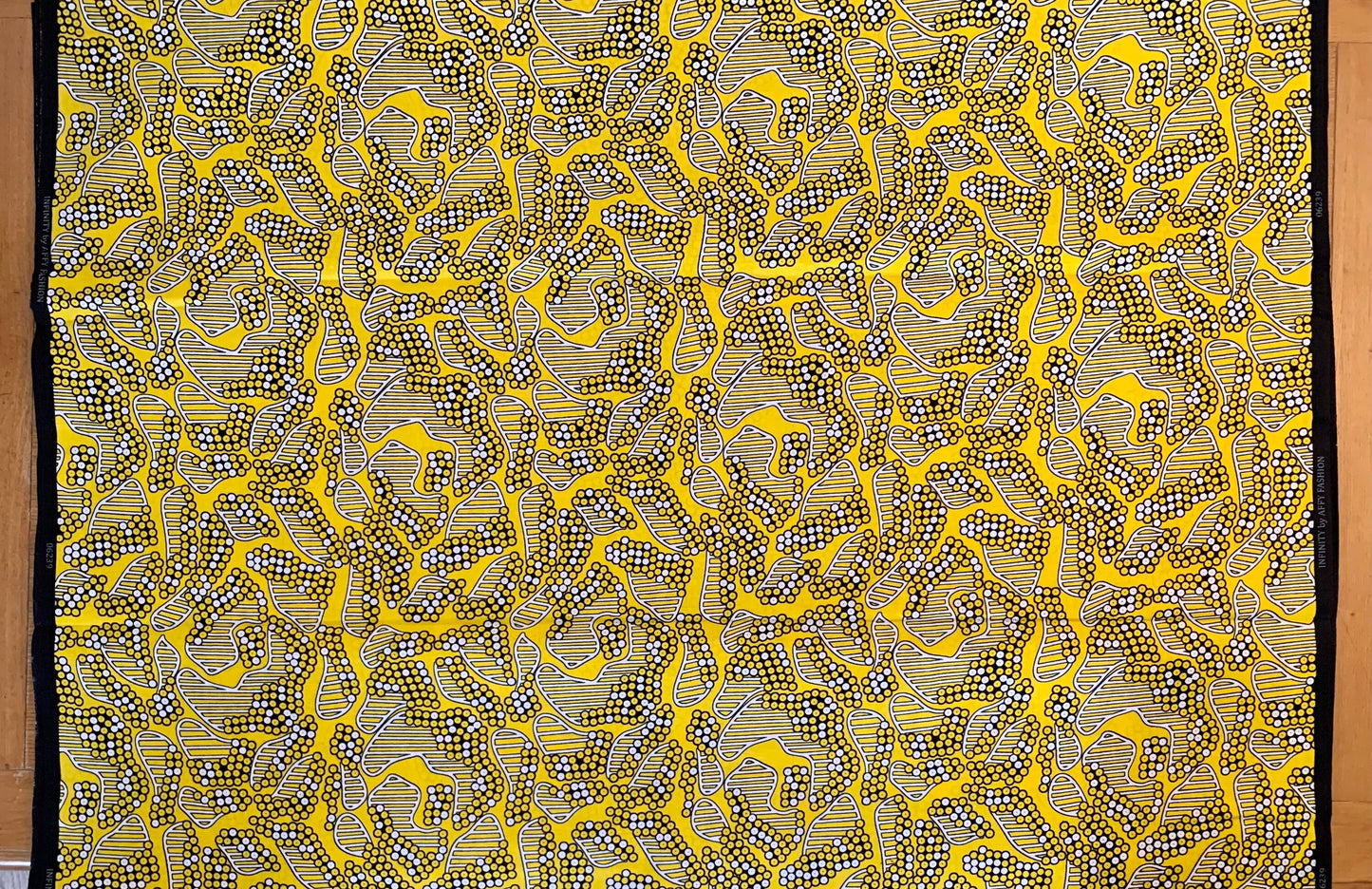 Ẹsọpẹlẹ - African Ankara Kitenge Cotton Dressmaking Fabric Sold by the Yard Multicolored Yellow/White/Black Floral/Geometric Design