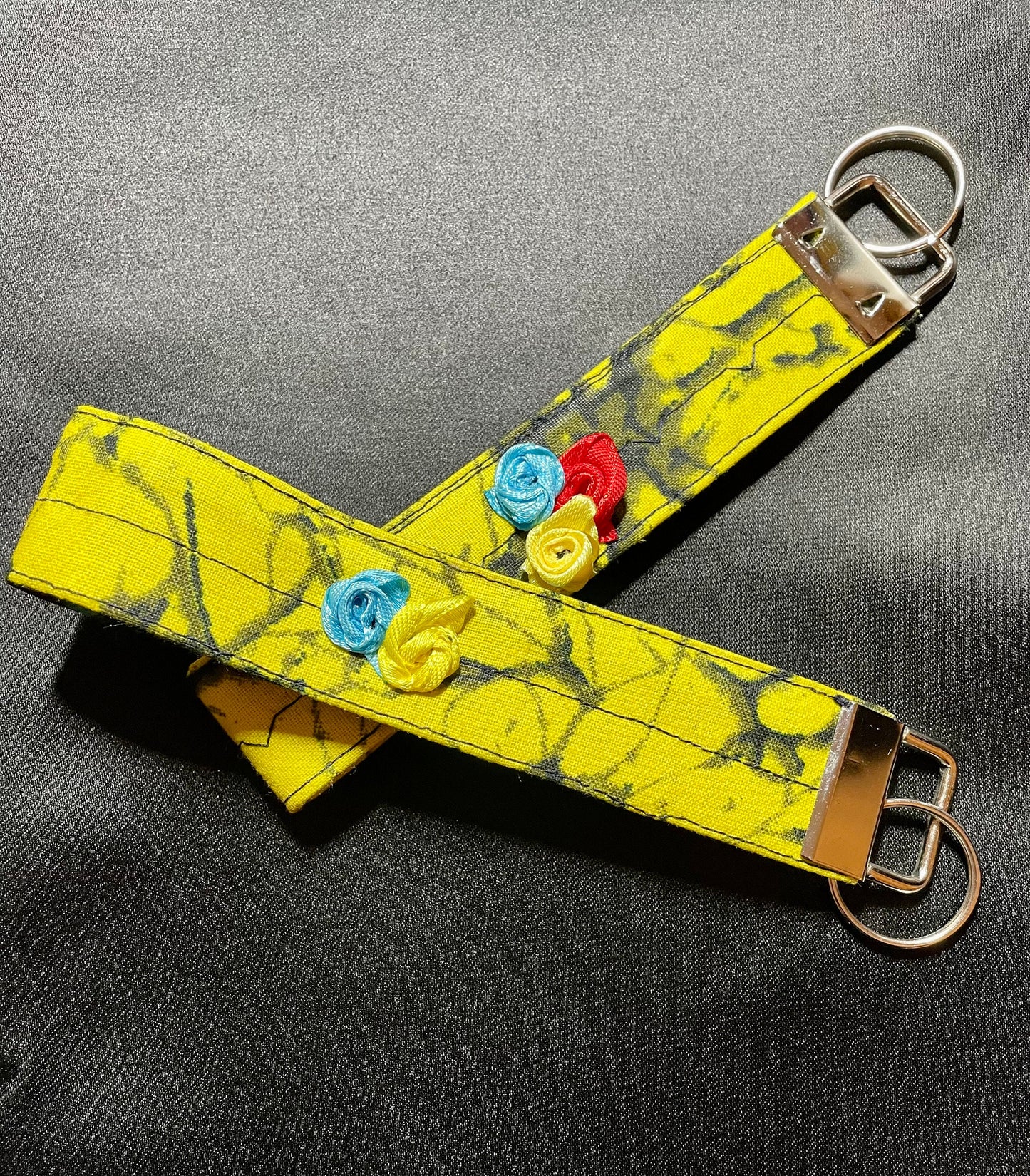 Owoire - African Print Long Key Fob, Ankara Key Ring, Wax Print Key Chain Fit palm size up to 6” Across